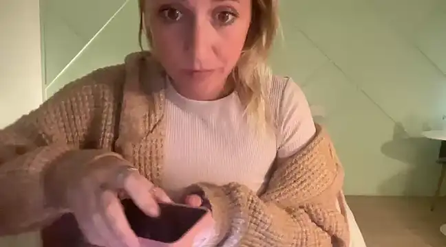 Aggbb online show from January 12, 2025, 8:36 pm