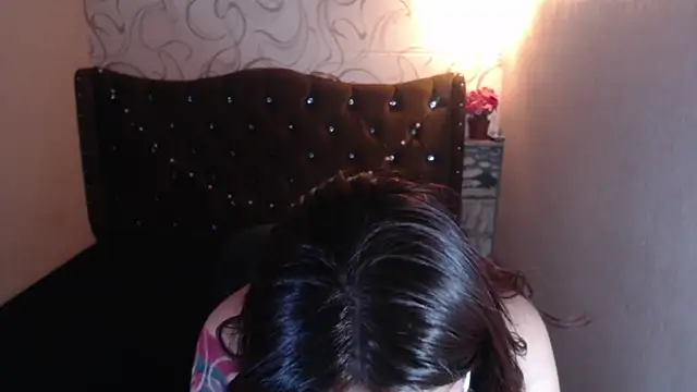 LiaHarryis online show from February 27, 2025, 4:53 pm