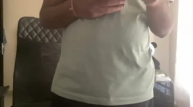 dhruv-sluppy online show from January 29, 2025, 11:30 am