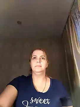Lady nice cat online show from January 8, 2025, 9:42 am