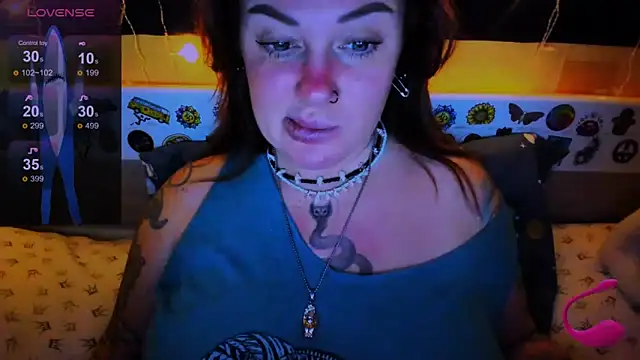 EllieOz online show from January 13, 2025, 4:19 pm