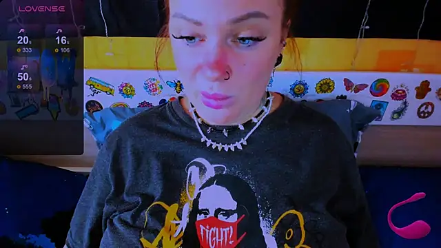 EllieOz online show from March 15, 2025, 1:07 pm