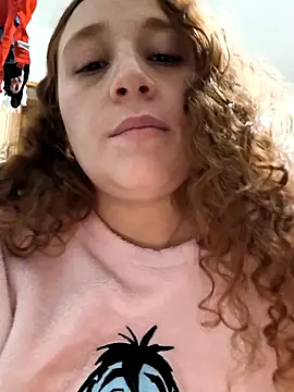 Snapshot of Mistik_red chatting on November 9, 2025, 9:57 pm Mistik red online show from November 9, 2025, 9:57 pm