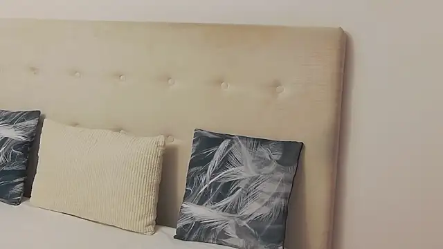 Snapshot of CassieHilton chatting on October 18, 2025, 7:03 pm CassieHilton online show from October 18, 2025, 7:03 pm