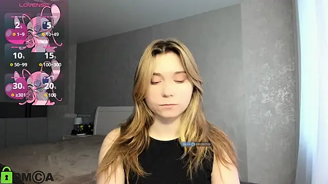 SweetMonicka online show from December 8, 2024, 7:47 am