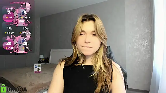 SweetMonicka online show from December 8, 2024, 10:52 am