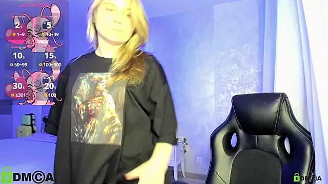 SweetMonicka online show from February 1, 2025, 4:44 pm