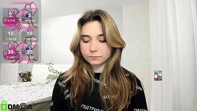 SweetMonicka online show from February 11, 2025, 5:40 pm