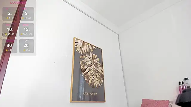 Amina hafsa online show from April 15, 2026, 7:58 pm