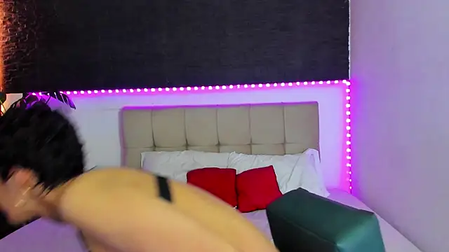 anaroman01 online show from September 25, 2025, 8:56 pm