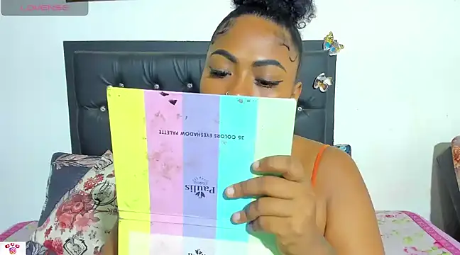 miss-jackson1 online show from December 24, 2024, 10:33 am