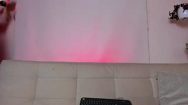 roselinedior online show from January 29, 2025, 2:00 pm