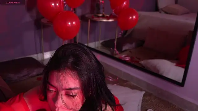 ElleDiane online show from February 14, 2025, 1:13 am