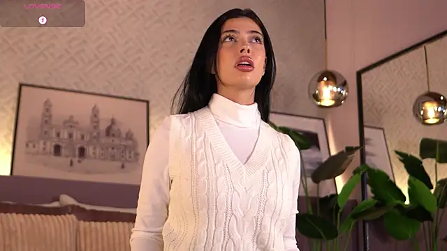 ElleDiane online show from September 27, 2025, 10:26 pm