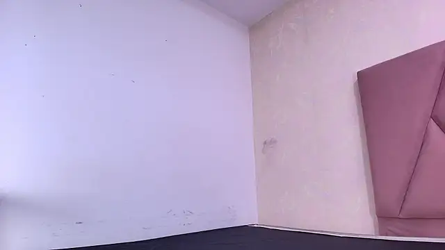 arl chloee online show from October 1, 2025, 3:01 am