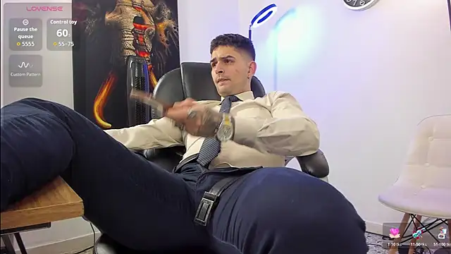 Nicolas Fellener online show from October 28, 2025, 5:55 am