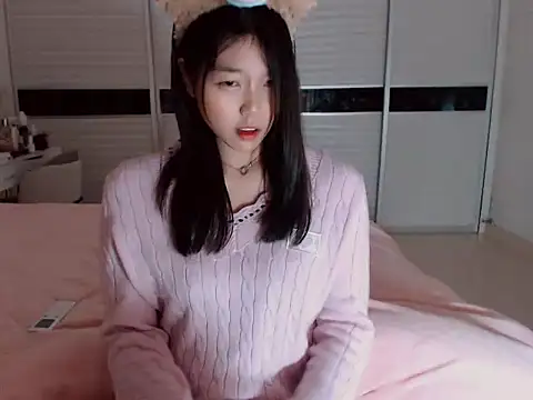 -Lucky Girl online show from February 20, 2025, 2:18 am