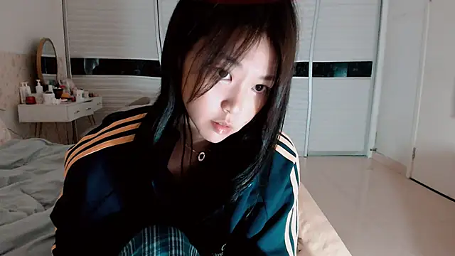 -Lucky Girl online show from September 30, 2025, 1:16 pm