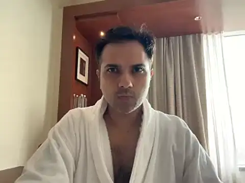 immog727 online show from December 28, 2024, 7:44 am