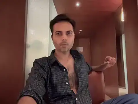 immog727 online show from December 29, 2024, 1:06 pm