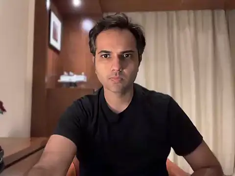 Snapshot of immog727 chatting on February 11, 2026, 4:56 pm immog727 online show from February 11, 2026, 4:56 pm