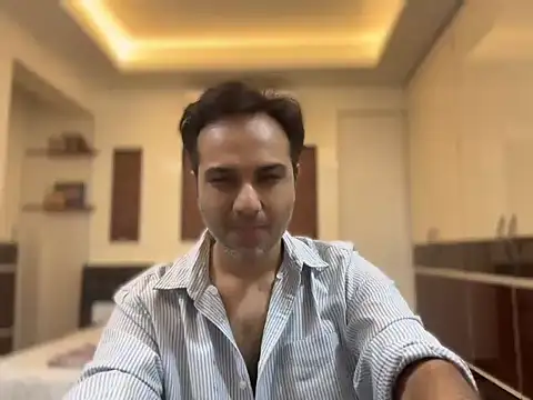 Snapshot of immog727 chatting on March 27, 2026, 6:18 pm immog727 online show from March 27, 2026, 6:18 pm