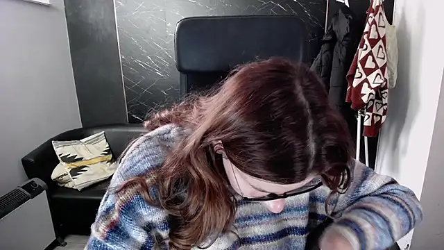 Snapshot of littleviki7 chatting on October 27, 2025, 7:34 am littleviki7 online show from October 27, 2025, 7:34 am