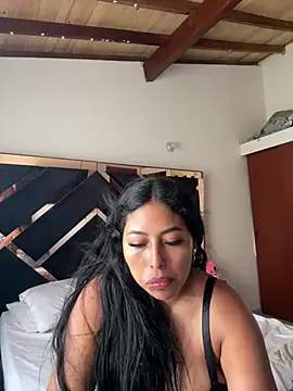 Snapshot of emmyjhonson07 chatting on July 16, 2026, 4:13 pm emmyjhonson07 online show from July 16, 2026, 4:13 pm