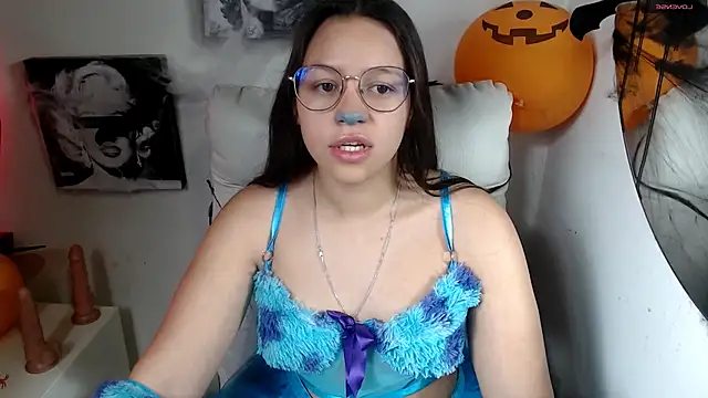 SamanthaRoldaan online show from October 31, 2025, 2:18 pm