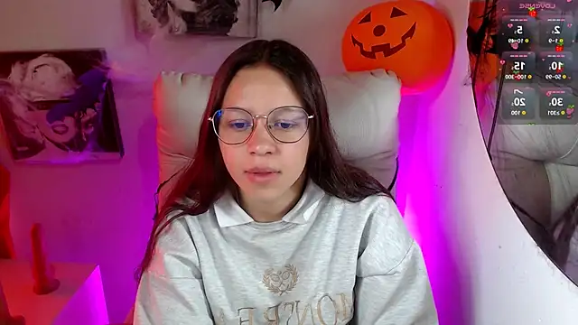 SamanthaRoldaan online show from November 4, 2025, 2:49 pm