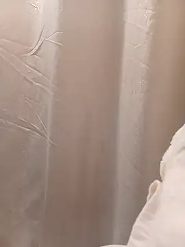 AutumnLights420 online show from September 14, 2025, 5:06 am