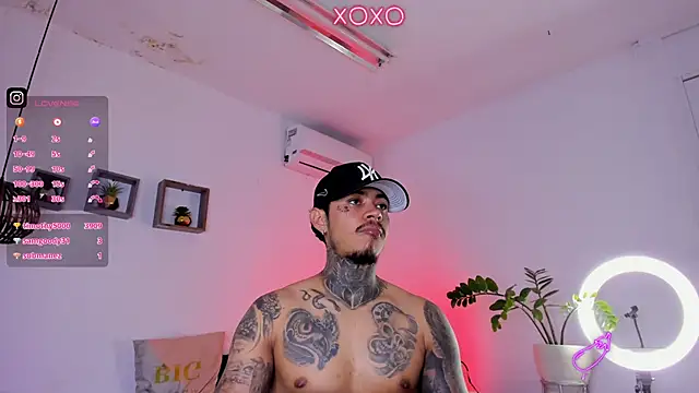 JordanSmiith  online show from January 18, 2025, 12:02 am