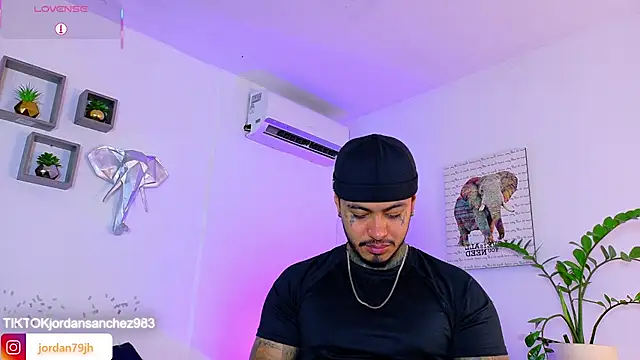 Snapshot of JordanSmiith_ chatting on June 20, 2026, 9:06 pm JordanSmiith online show from June 20, 2026, 9:06 pm