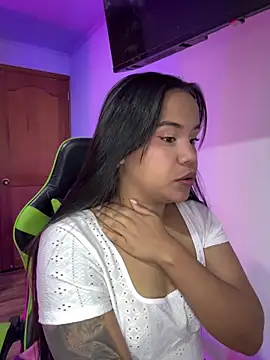 Snapshot of leila_22 chatting on September 26, 2025, 7:34 am leila 22 online show from September 26, 2025, 7:34 am