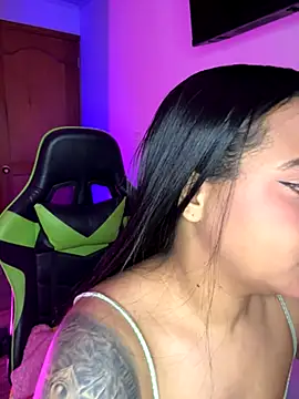 Snapshot of leila_22 chatting on October 2, 2025, 7:48 am leila 22 online show from October 2, 2025, 7:48 am