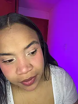 Snapshot of leila_22 chatting on October 25, 2025, 8:22 am leila 22 online show from October 25, 2025, 8:22 am