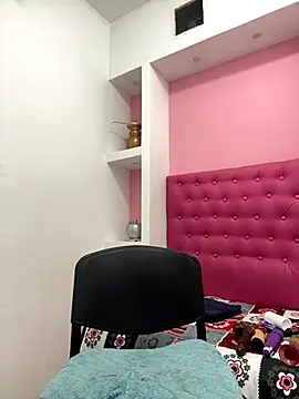 Snapshot of KatrinaQueen1 chatting on November 16, 2025, 9:59 am KatrinaQueen1 online show from November 16, 2025, 9:59 am