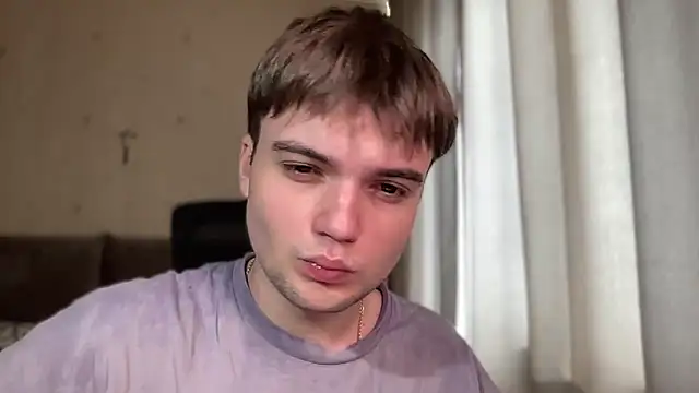 superfluboy  online show from October 18, 2025, 9:21 am