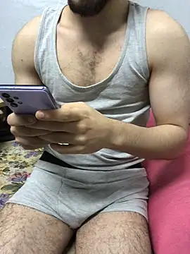 Snapshot of Arabian-B chatting on March 2, 2025, 1:27 pm Arabian-B online show from March 2, 2025, 1:27 pm