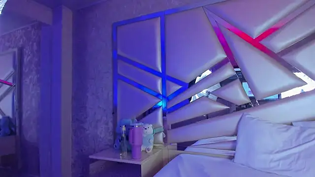 Miia002 online show from March 12, 2026, 11:33 pm