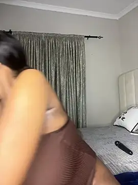 Bustygoddess32 online show from February 4, 2026, 1:00 am