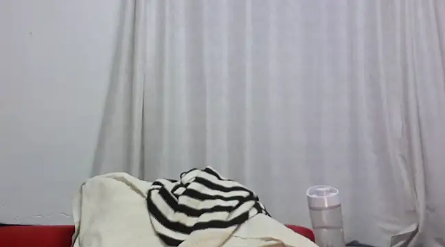 Snapshot of Sexxybella27 chatting on January 29, 2025, 5:13 pm Sexxybella27 online show from January 29, 2025, 5:13 pm