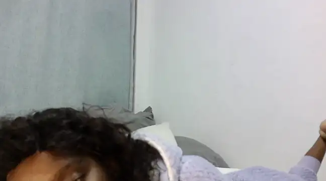 Snapshot of Sexxybella27 chatting on February 3, 2025, 8:57 pm Sexxybella27 online show from February 3, 2025, 8:57 pm