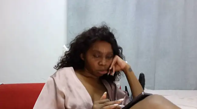 Snapshot of Sexxybella27 chatting on February 4, 2025, 7:11 pm Sexxybella27 online show from February 4, 2025, 7:11 pm