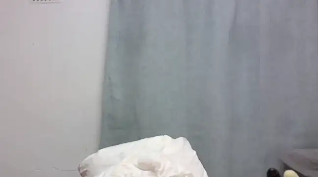 Snapshot of Sexxybella27 chatting on February 6, 2025, 8:02 pm Sexxybella27 online show from February 6, 2025, 8:02 pm