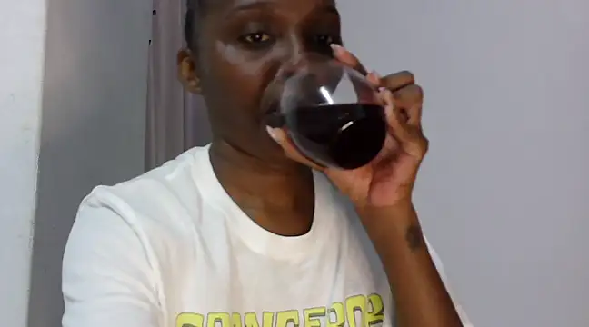 Snapshot of Sexxybella27 chatting on March 11, 2025, 6:19 pm Sexxybella27 online show from March 11, 2025, 6:19 pm