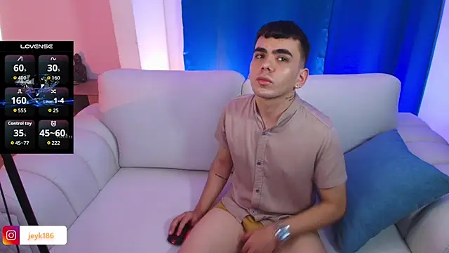 Snapshot of Jey_keler1 chatting on October 10, 2025, 8:08 pm Jey keler1 online show from October 10, 2025, 8:08 pm