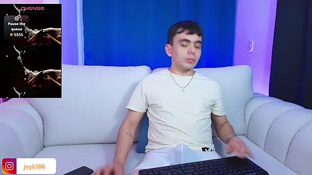 Jey keler1 online show from November 23, 2025, 2:33 am