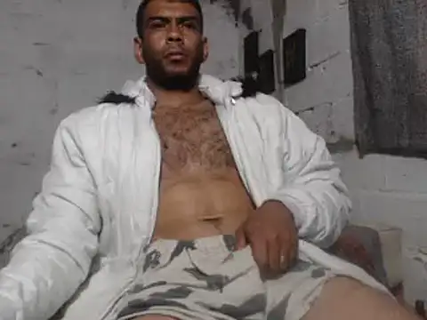 Snapshot of erik_alexander chatting on January 6, 2025, 6:25 am erik alexander online show from January 6, 2025, 6:25 am