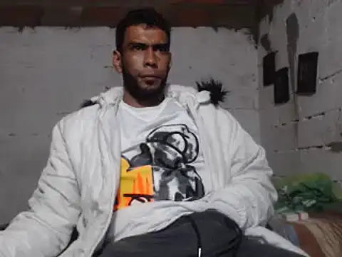 Snapshot of erik_alexander chatting on January 15, 2025, 4:47 am erik alexander online show from January 15, 2025, 4:47 am